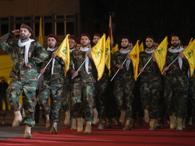 hizballáh vlajka bojovník terorizmus Libanon