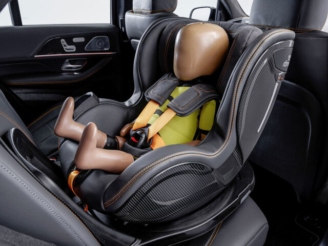 Mercedes-Benz - detská autosedačka Pre-Safe Child