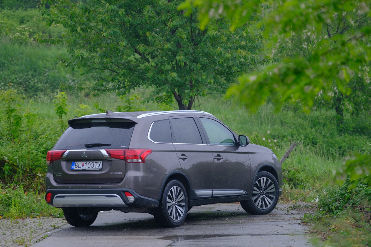 Mitsubishi Outlander