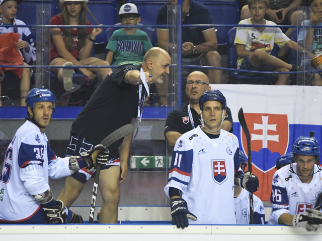 Hokejbalisti, Slovensko