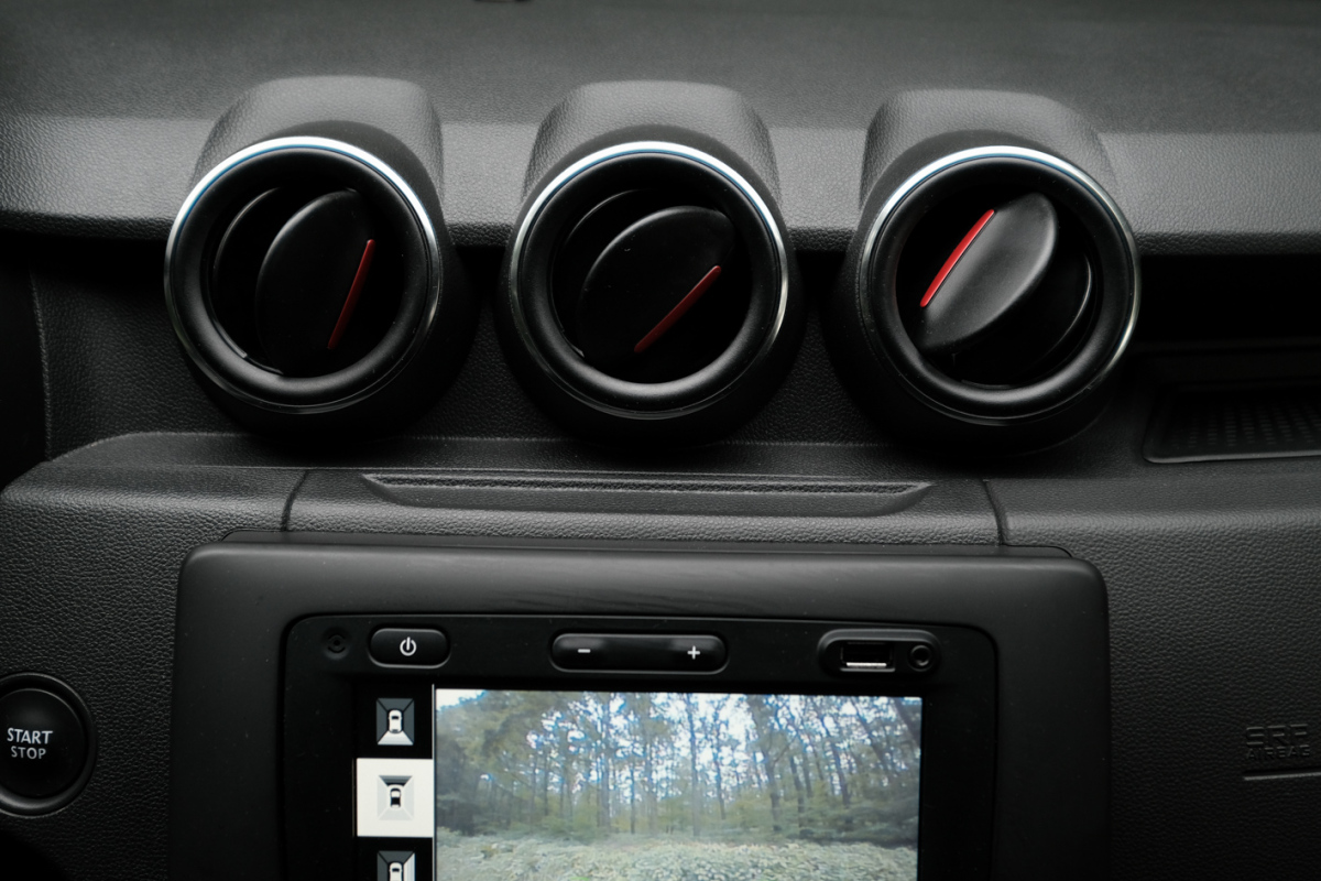 Dacia Duster Techroad