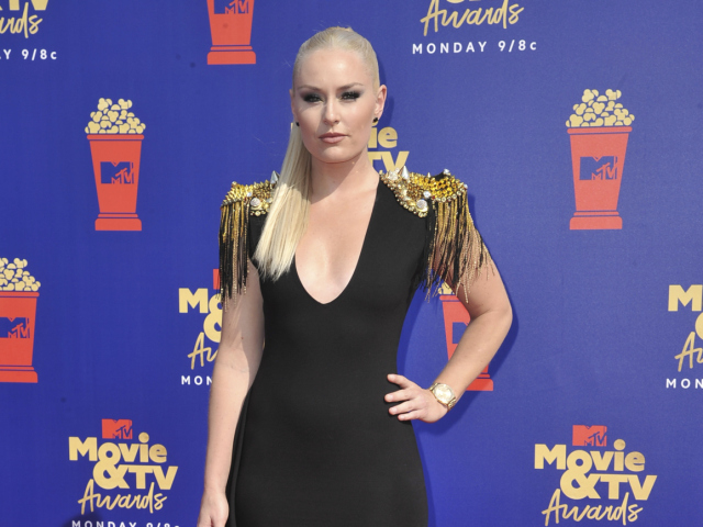 Lyžiarka Lindsey Vonn opäť stavila na odvážny outfit. 