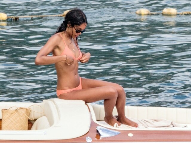 Hollywoodska herečka Laura Harrier si užívala dovolenku v letovisku Positano. 