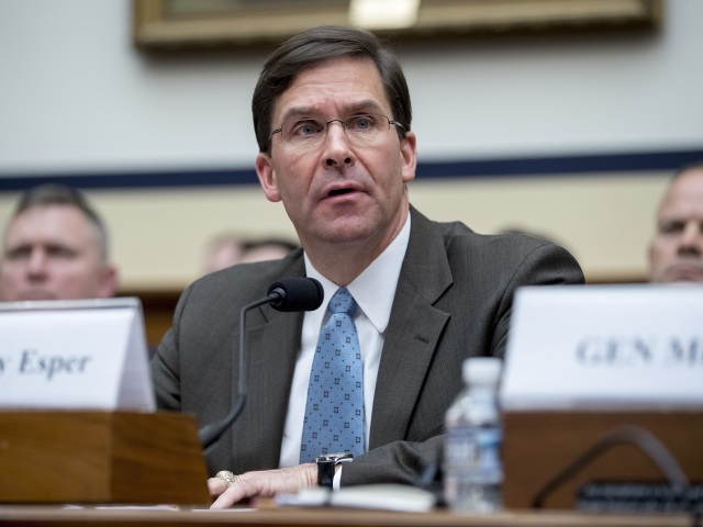 Mark Esper / minister obrany /