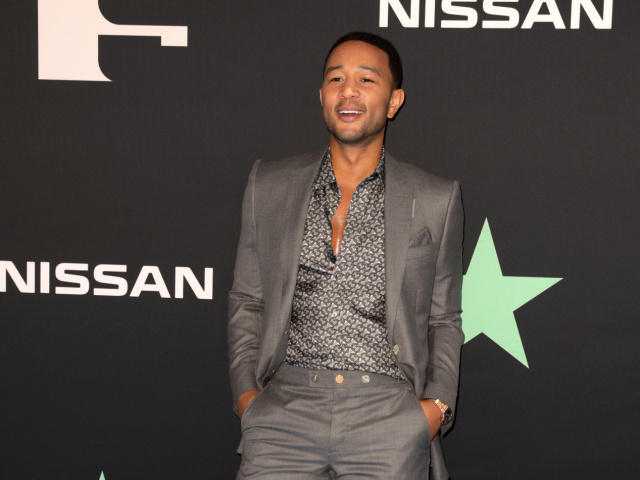 Spevák John Legend. 