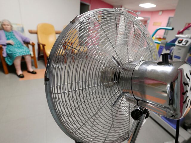 horúčavy&, Francúzsko, ventilátor