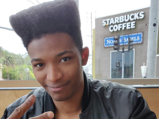 YouTuber Daniel Desmond Amofah známy tiež pod pseudonymom Etika na archívnom zábere.