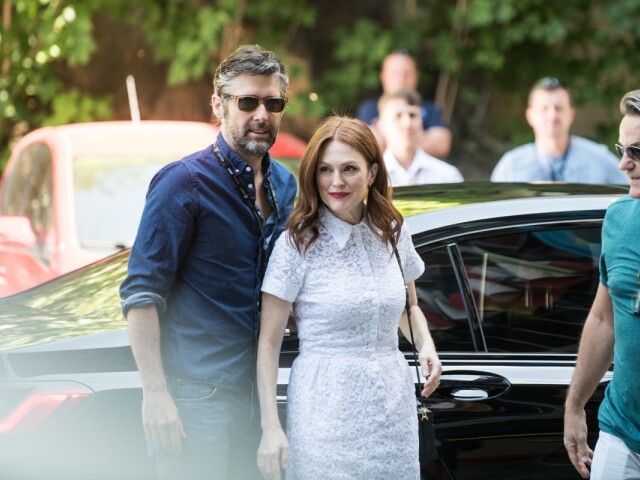 Herečka Julianne Moore a jej manžel Bart Freundlich priniesli do Karlových Varov film Po svadbe. 