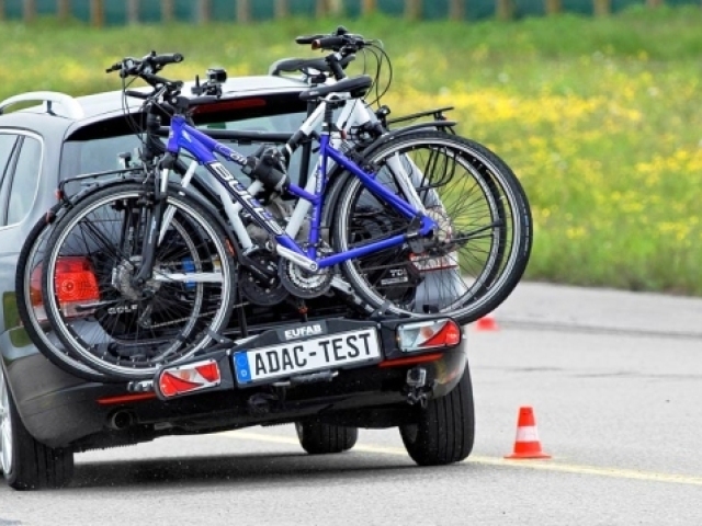 ADAC - test nosičov bicyklov 2019