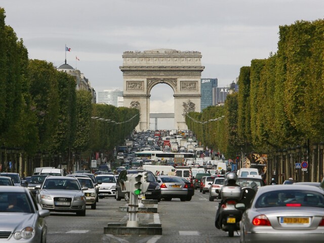 Paríž - CHAMPS ELYSEES