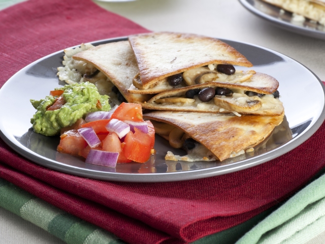 Quesadilla s hubami a so syrom