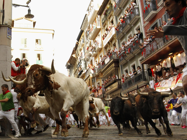 Španielsko / Pamplona / beh býkov /