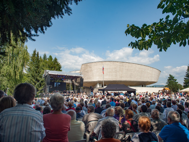 SR Banská Bystrica / SNP / 74. výročie oslavy / víťazstvo /