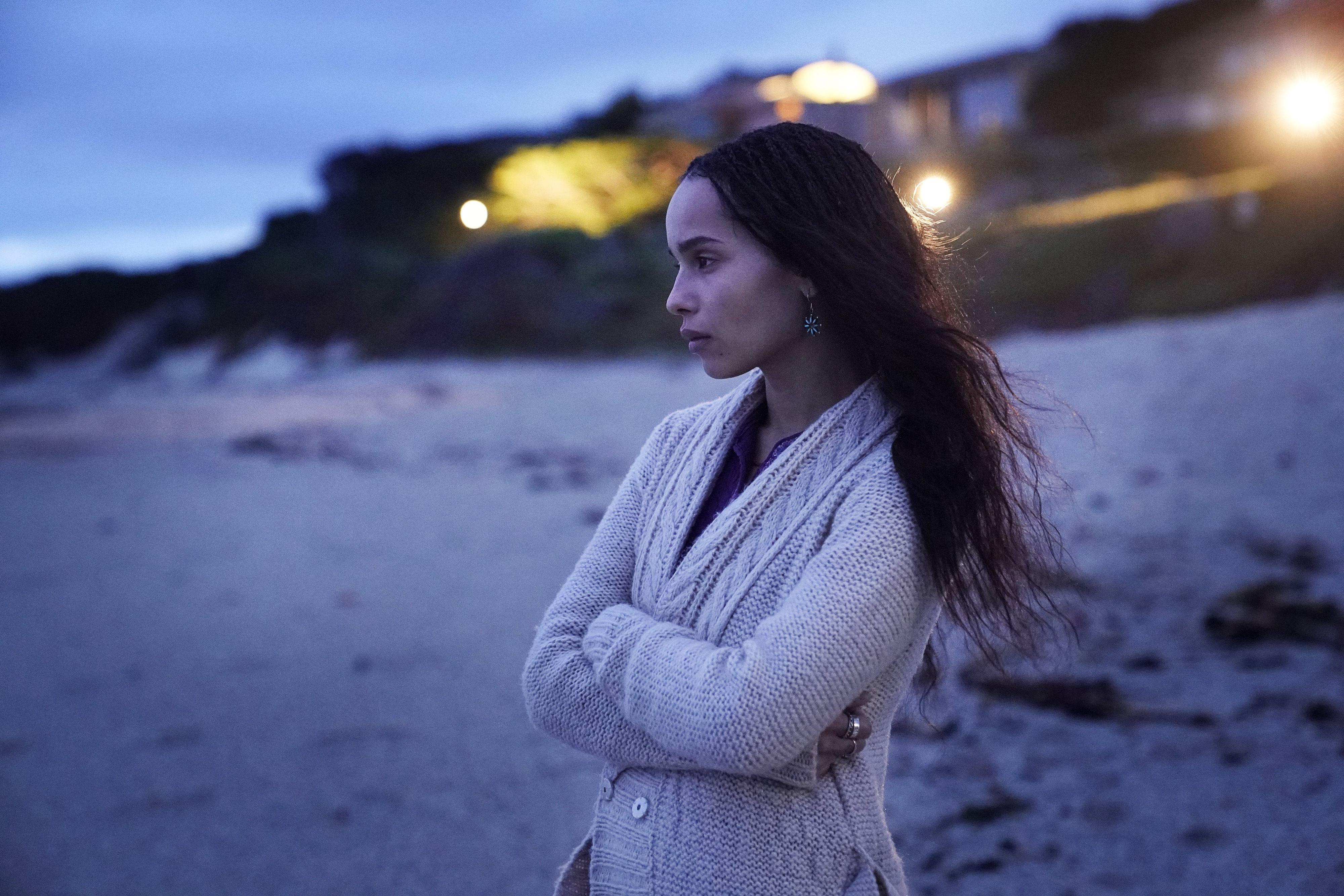 Bonnie (Zoe Kravitz) môže byť skazou pre všetkých. Dobiehajú ju výčitky svedomia a rozpadá sa jej rodina a celý život.