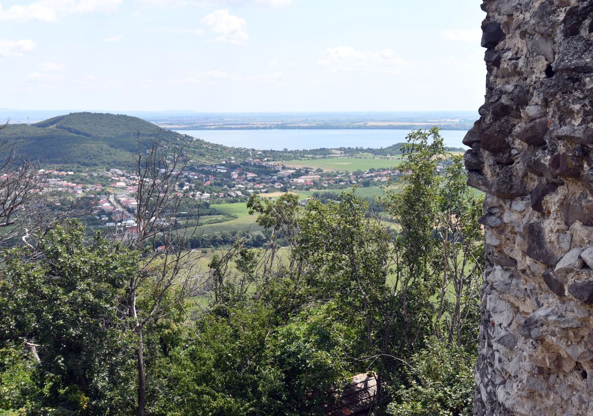 SR kultúra archeológia rekonštrukcia Viniansky hrad KEX