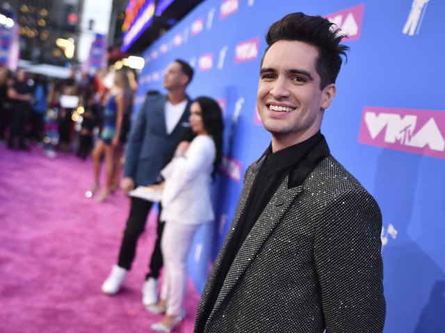 Spevák Brendon Urie na archívnom zábere z cien MTV Video Music Awards.