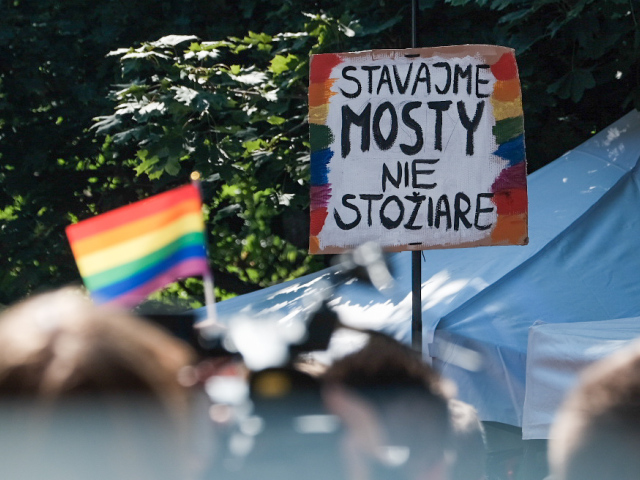 duhový pride 2019, transparent, pochod, dúha