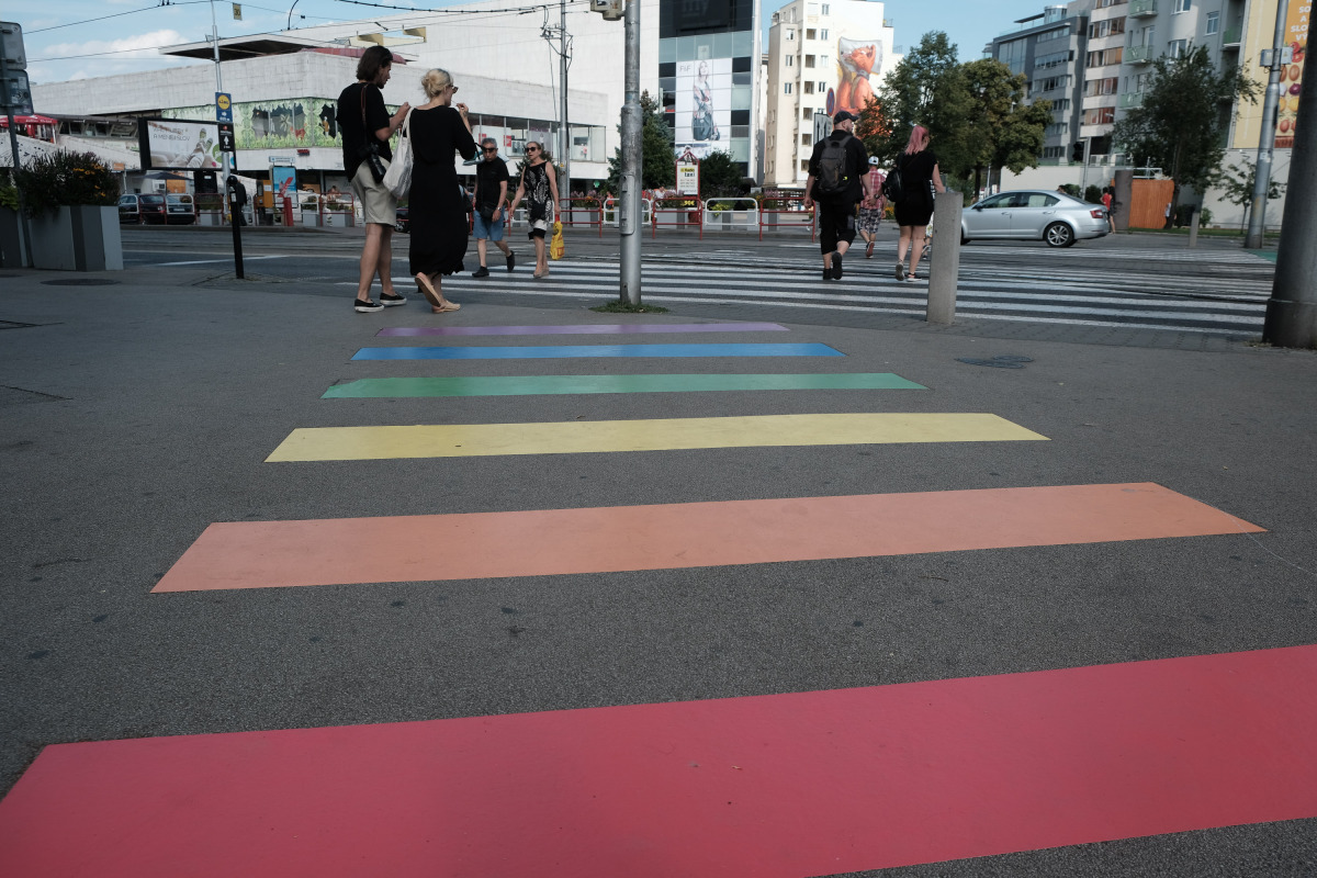 duhovy pride 2019, chodník, dúha, priechod, prechod pre chodcov, bratislava, LGBTI