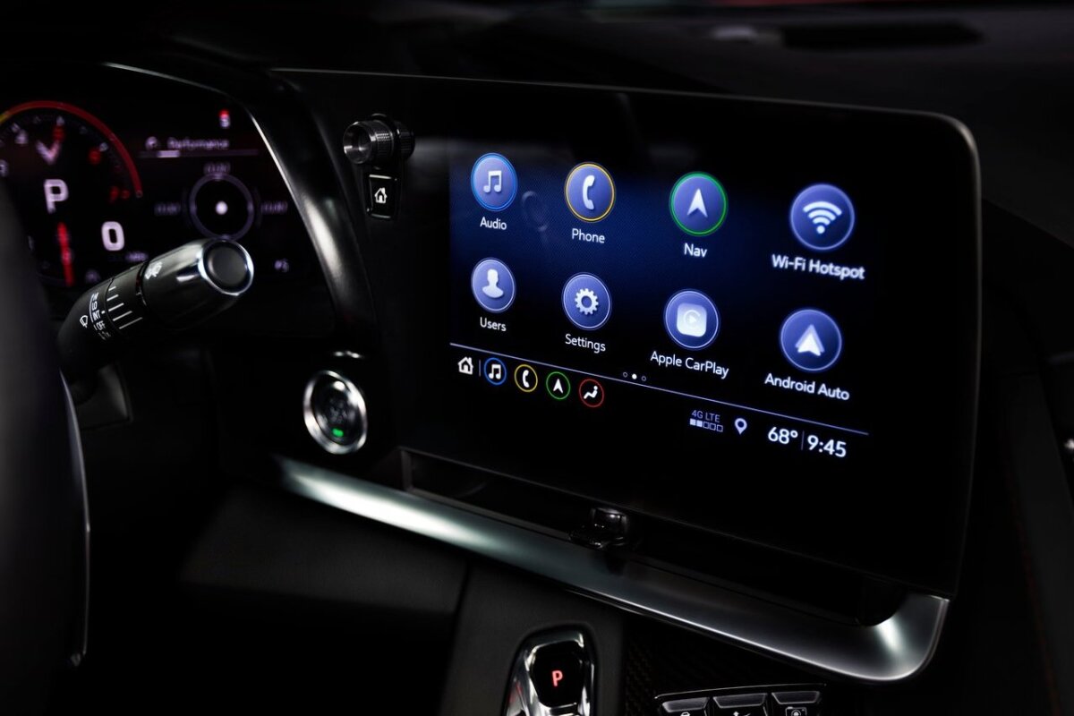 Chevrolet Corvette C8 Stingray - 2020
