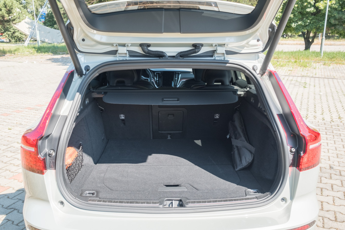 Volvo V60 Cross Country