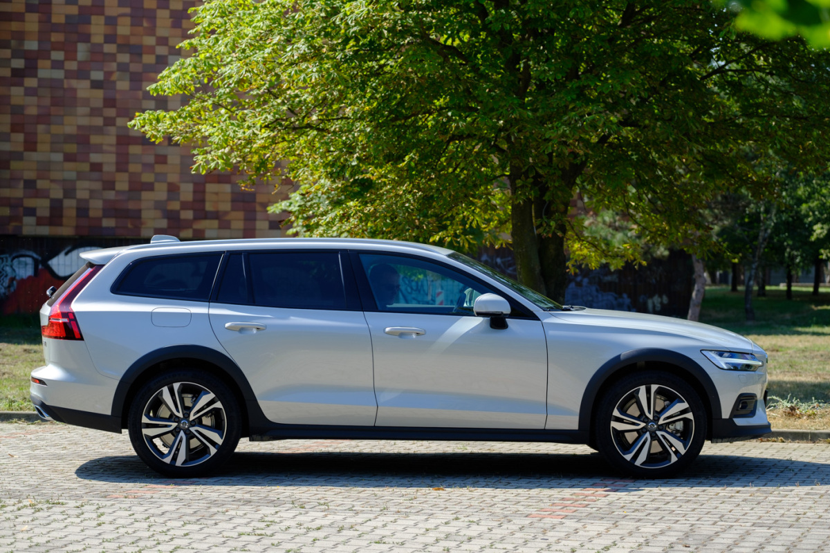 Volvo V60 Cross Country