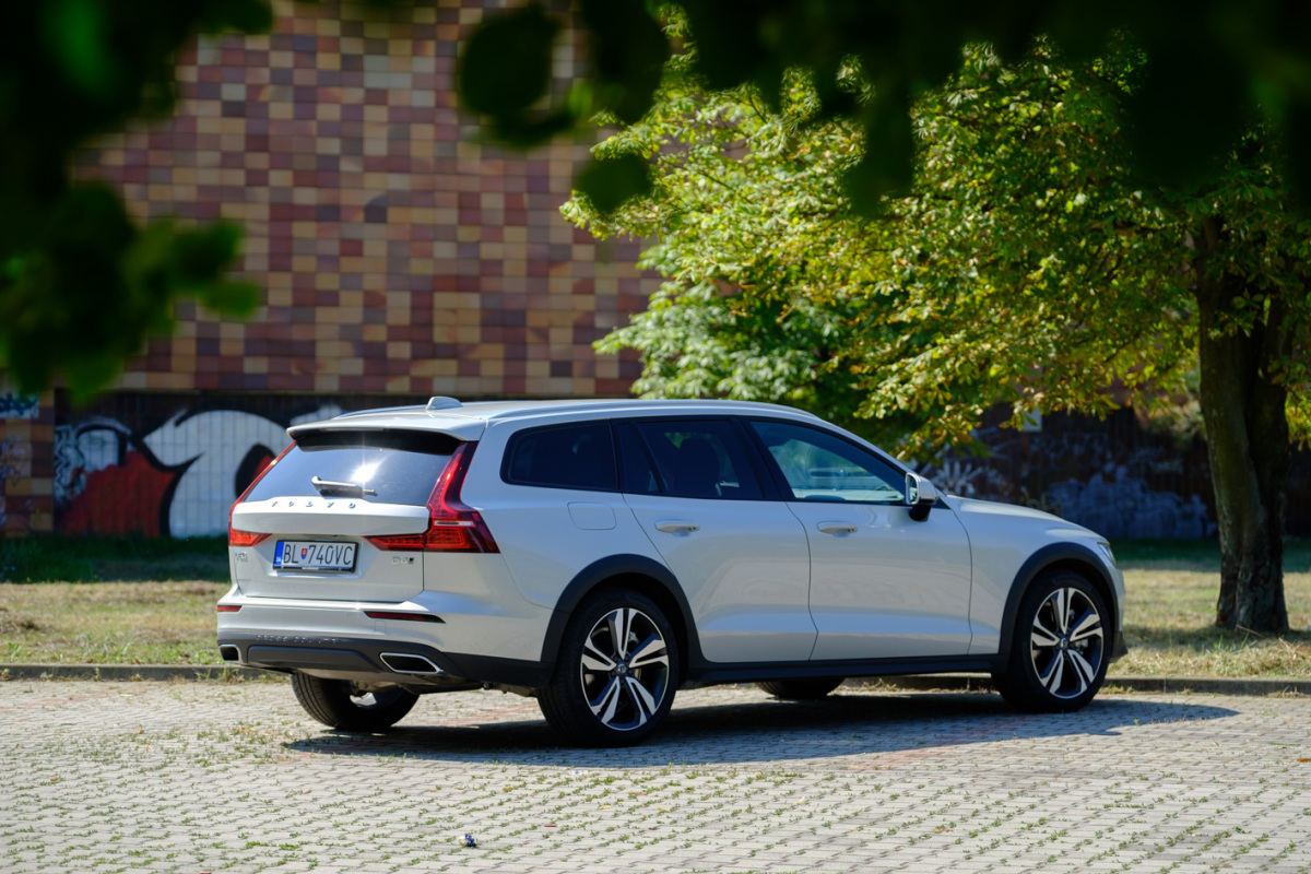 Volvo V60 Cross Country