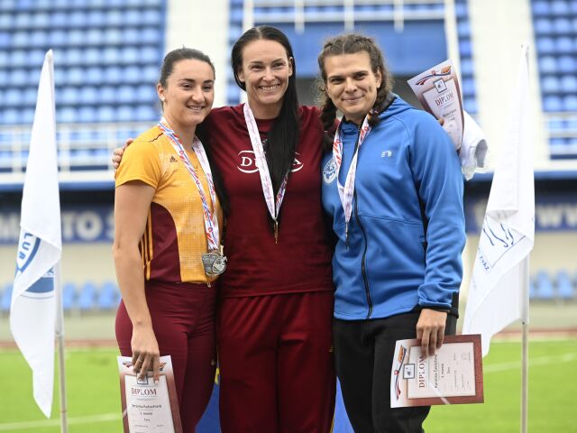 Martin Hrašnová, Veronika Kaňuchová, Karolína Čaklošová