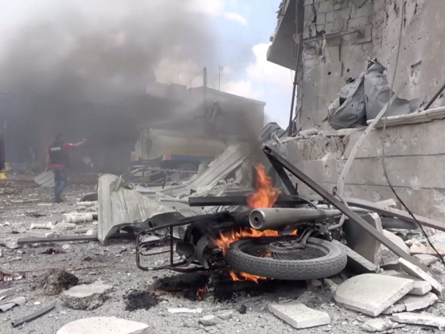 sýria, idlib, trosky, motorka, oheň