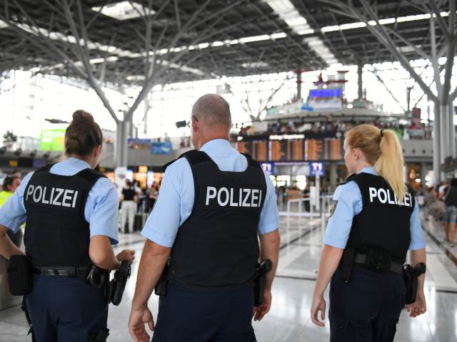 Nemecko / Stuttgart / polícia /