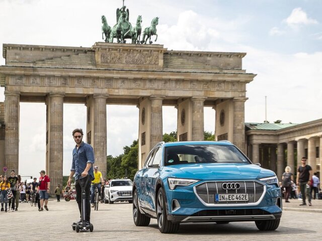 Audi e-tron Scooter Concept - 2019