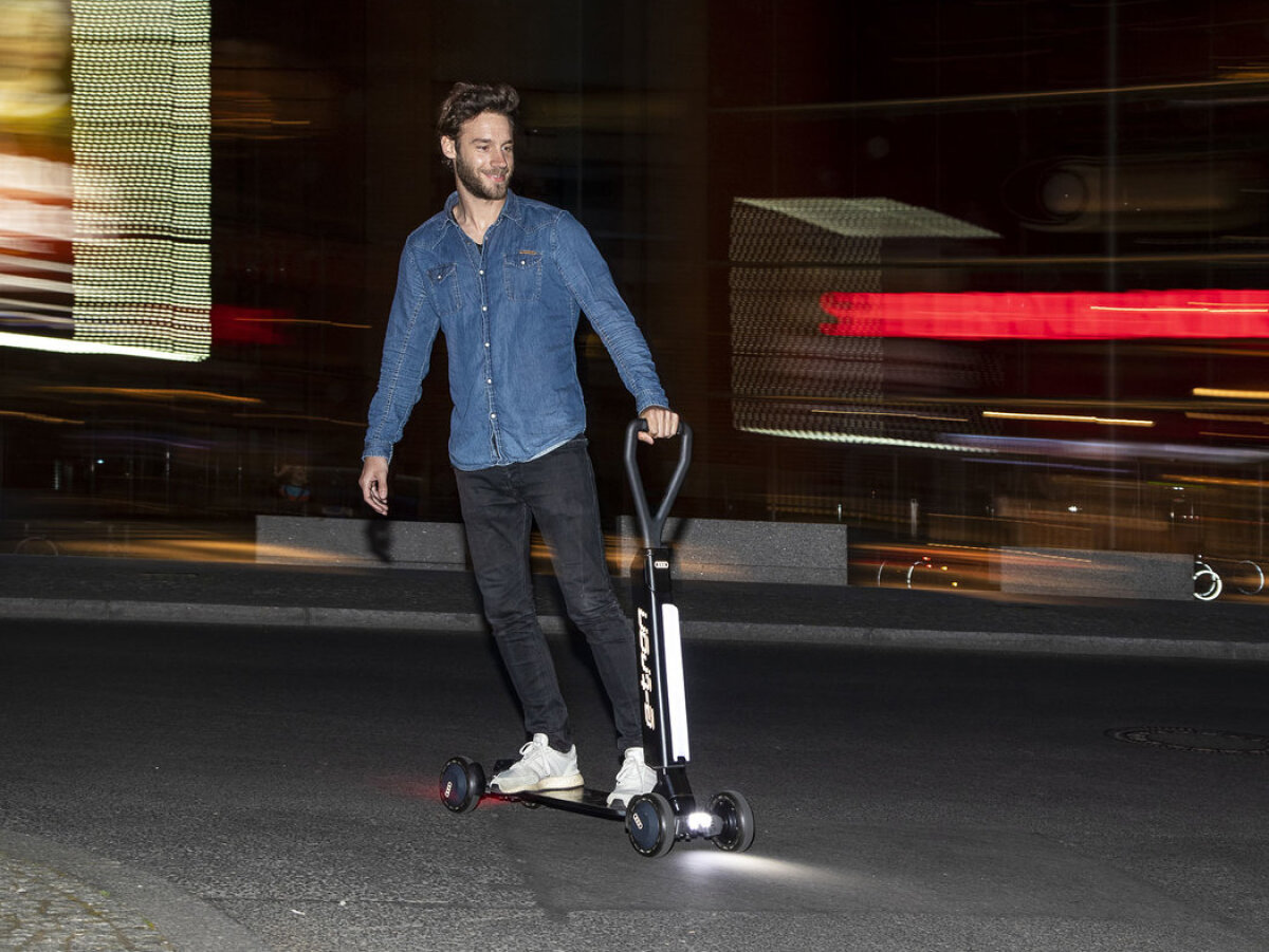 Audi e-tron Scooter Concept - 2019