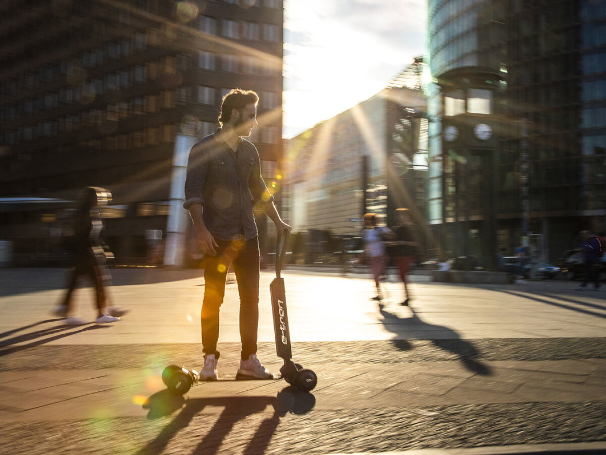 Audi e-tron Scooter Concept - 2019