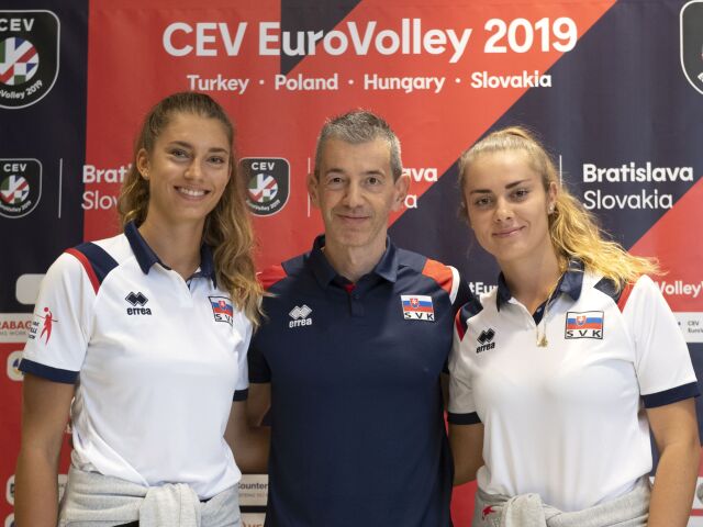 Barbora Koseková, Nikola Radosová, Marco Fenogli