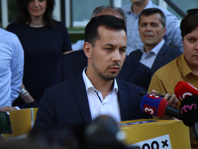 Za ľudí / Šeliga /
