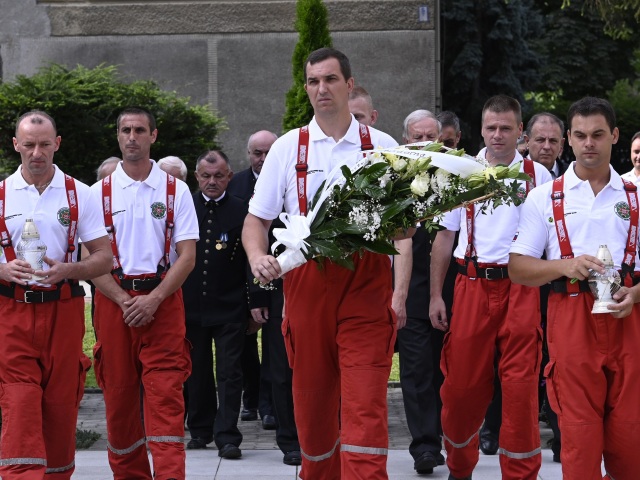 SR Handlová Deň bielych ruží spomienka TNX