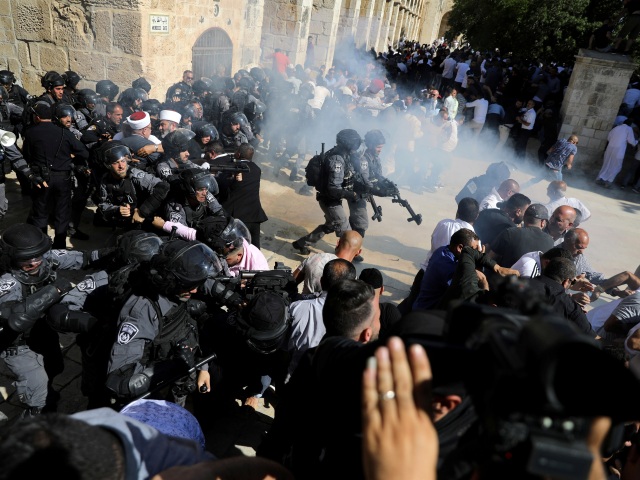 Jeruzalem / Izrael / Palestína / zrážky / polícia /