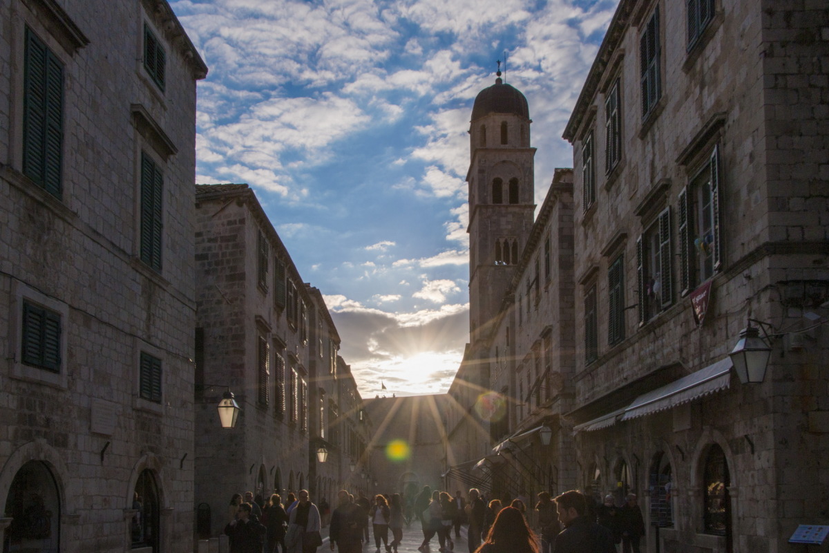 Dubrovnik, Stradun