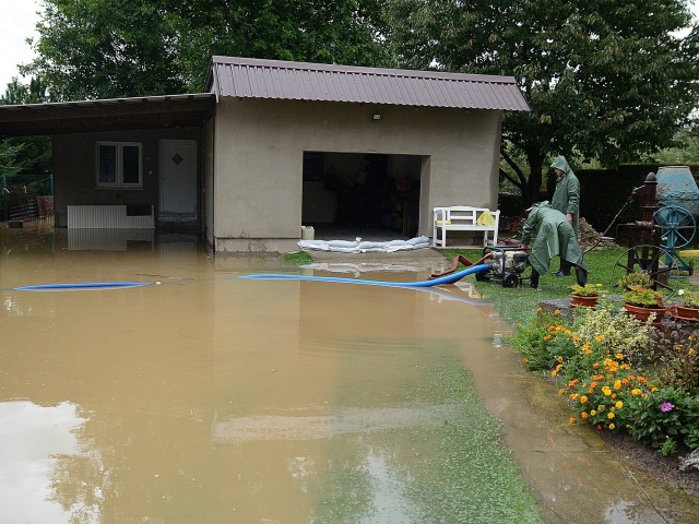 Kapušany / záplavy / dažďe /