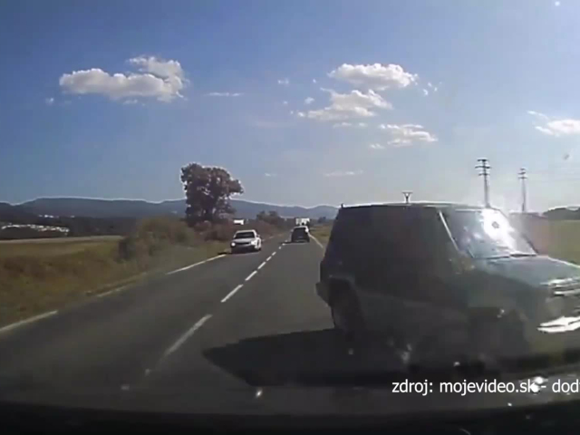Vodič pri Prievidzi išiel do poľa