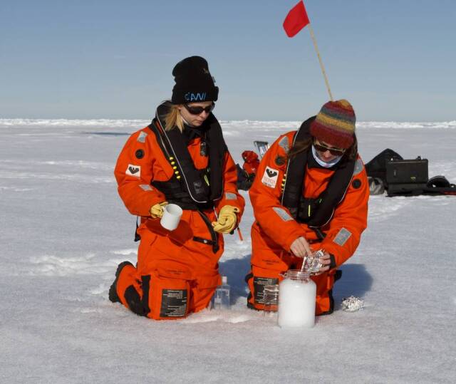 csm 20170804 Sampling Arctic sea ice 006 MTekman Kopie 3c7537fdf6