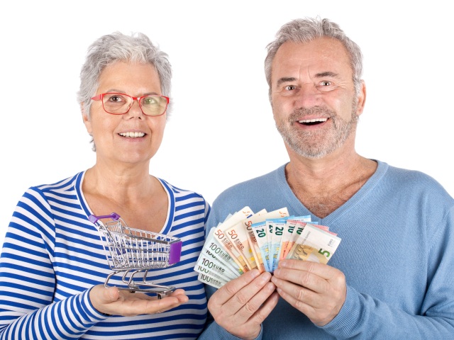 seniori, dôchodok, penzia, penzisti,