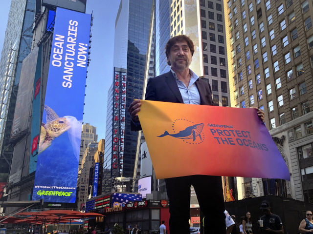 Herec Javier Bardem na námestí Times Square v New Yorku.