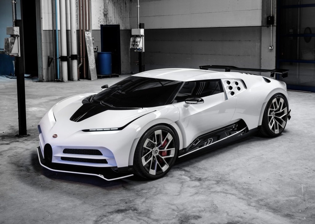 Bugatti-Centodieci-2020-1024-03