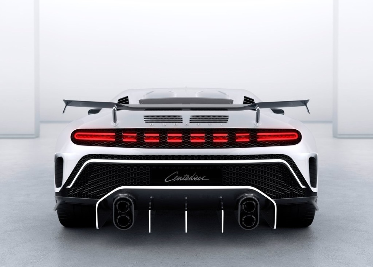 Bugatti-Centodieci-2020-1024-1a