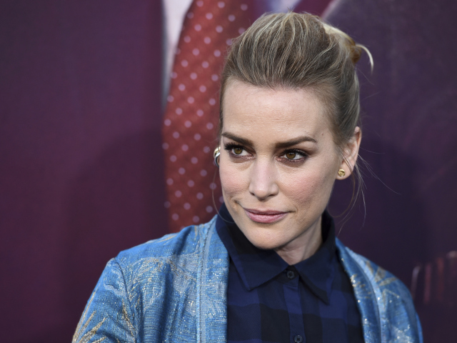Herečka Piper Perabo na filmovej premiére snímky Pád anjela (Angel has fallen).