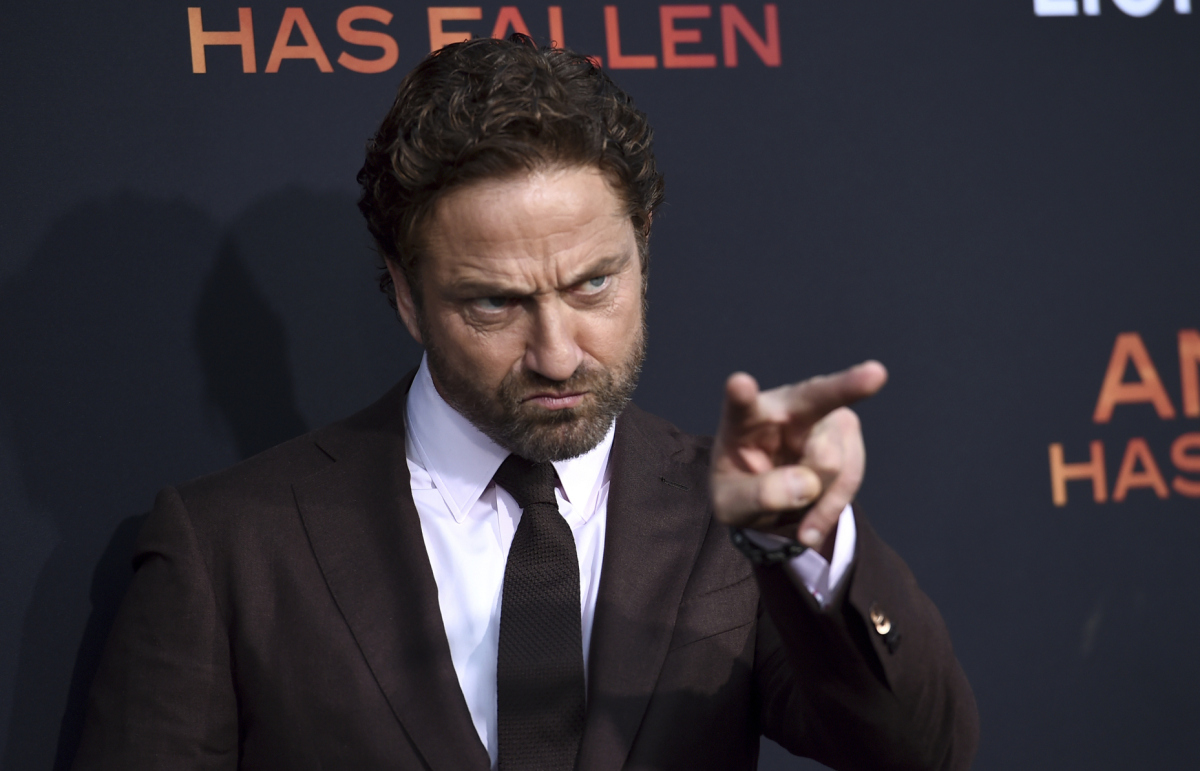 Herec Gerard Butler na premiére filmu Pád anjela. 