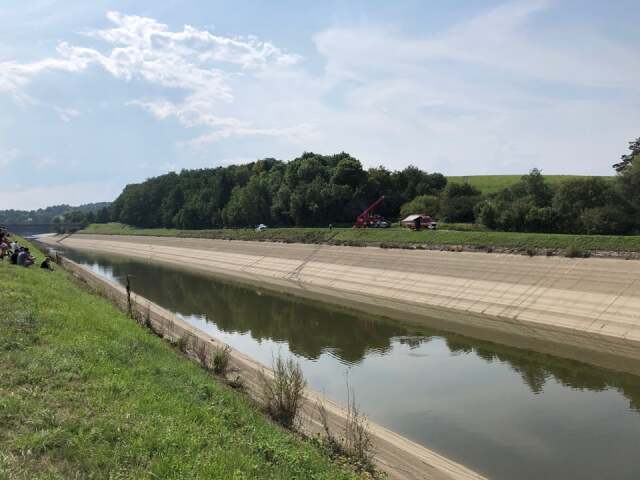 váh, kanál, vypúšťanie