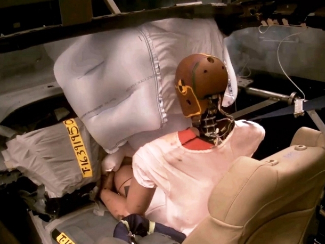 Honda - nový čelný airbag