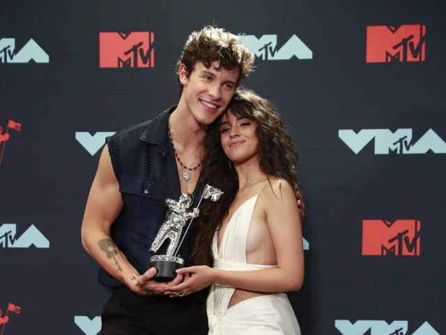 Shawn Mendes a Camila Cabello
