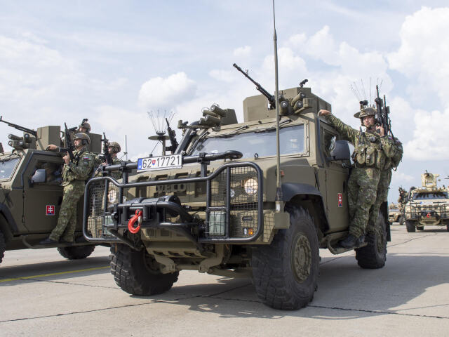 Armáda / SR / vojenská technika /